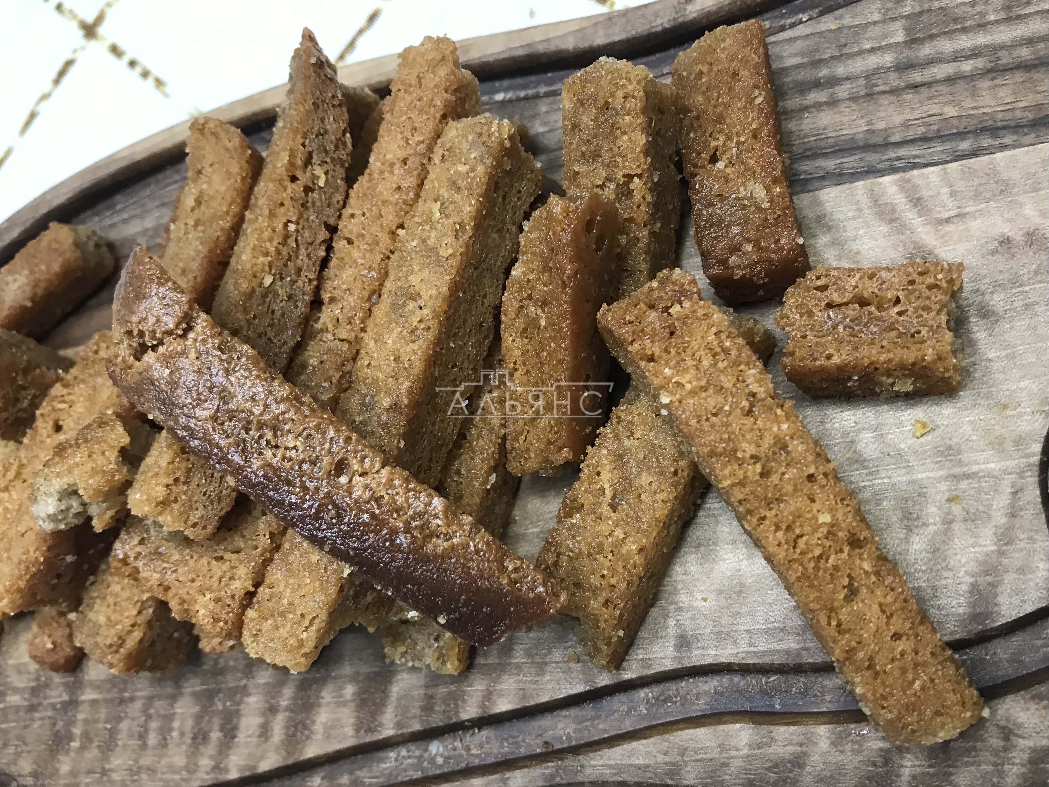 Деревенские гренки с чесноком в Сыктывкаре