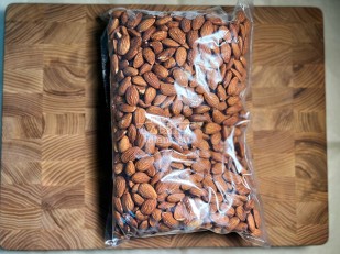 Фисташки: Миндаль копченый