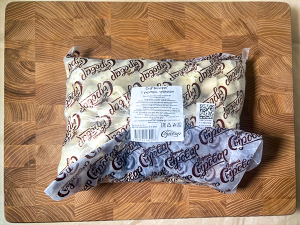 Сыр 1 кг ГОРНЫЙ СЫРОВАР (Бочонок с укропом и чесноком) в Сыктывкаре